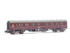 GRAHAM FARISH 370-100 N GAUGE BR MAROON MK1 2ND CORRIDOR SK COACH M24823