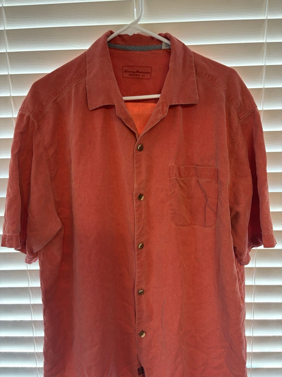 Tommy Bahama Button Down Up Shirt Mens XL 100% Silk Orange Pocket Short Sleeve