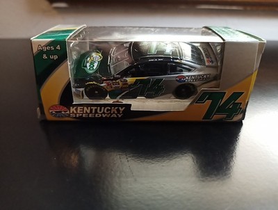 1/64 NASCAR  2014 QUAKER STATE 400 KENTUCKY TRACK PROGRAM CAR 