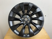 1 x TESLA MODEL Y 20