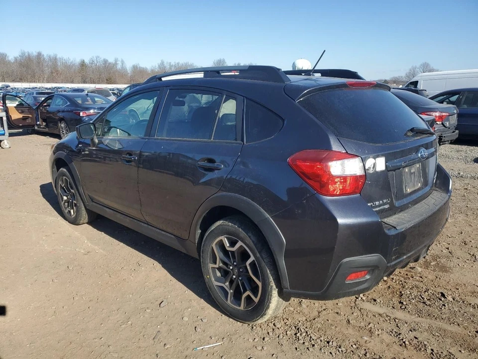 Used Air Cleaner Assembly fits: 2017 Subaru Xv crosstrek PZEV Grade A - Image 2 of 4