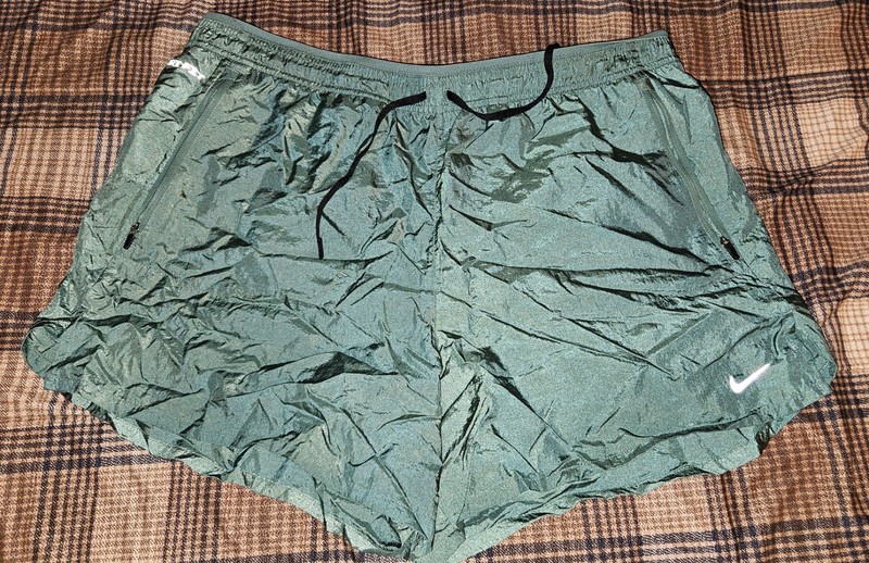 Nike Running Division  DriFit Stride Reflective Shorts XL Green Men's FN3391-301
