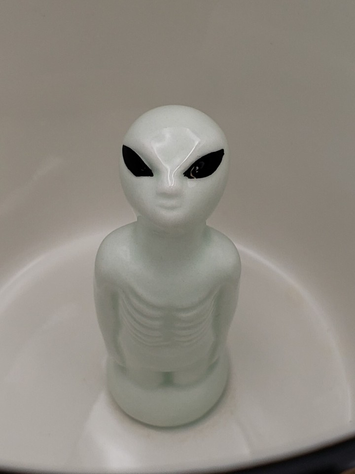Albert Elovitz, Inc. Alien Peek-A-Boo Alien Surprise 10 Oz. Mug | eBay
