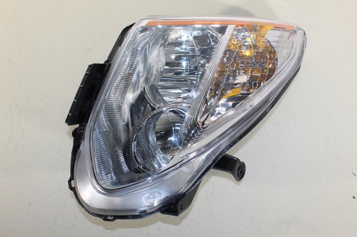 TYC 10 11 12 NISSAN ROGUE HID RIGHT PASSENGER R HEADLIGHT - 1 TAB DAMAGED - Picture 4 of 17