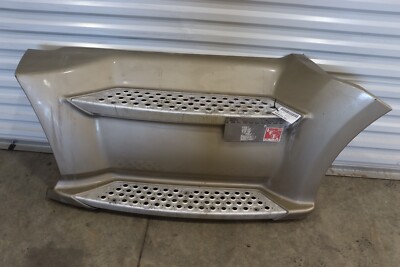 2017-2022 KENWORTH T680 PACCAR RIGHT PASSENGER FORWARD FAIRING STEP PANEL OEM