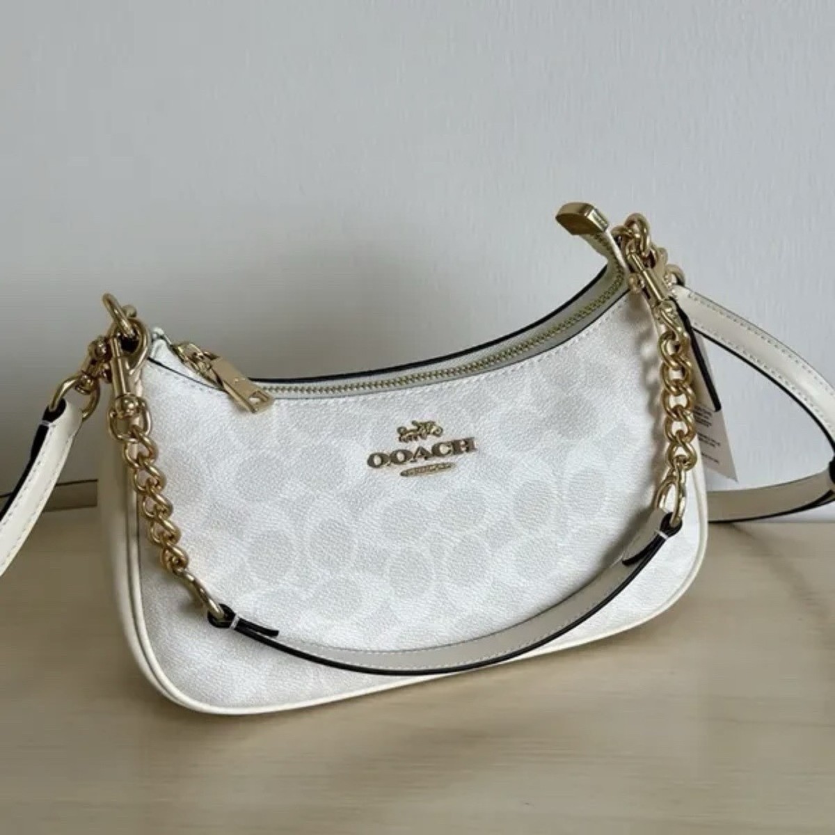 Coach Teri Shoulder Bag Signature Canvas Chalk White Gold Chain 