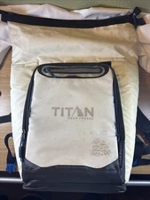 Titan Deep Freeze Arctic Backpack Cooler White Black