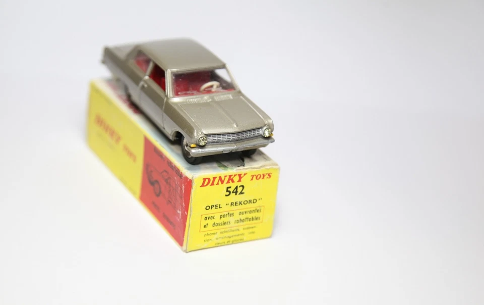 Opel Rekord French Dinky 542 en caja original - Excelente original vintage años 60 Foto 4 de 4