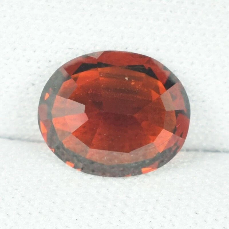 3.31 ct TOP LUSTROUS DEEP RED NATURAL SPESSARTITE GARNET OVAL Cut See Vdo c4 - Image 2 of 2