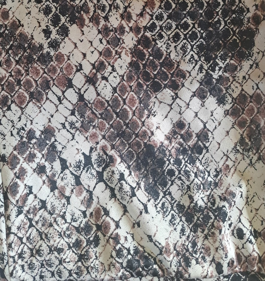 TORRID LIQUID PYTHON LEGGINGS SZ 2X - image 5