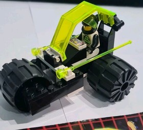 LEGO Space 6851 Blacktron Tri-Wheeled Tyrax with Instructions Complete 