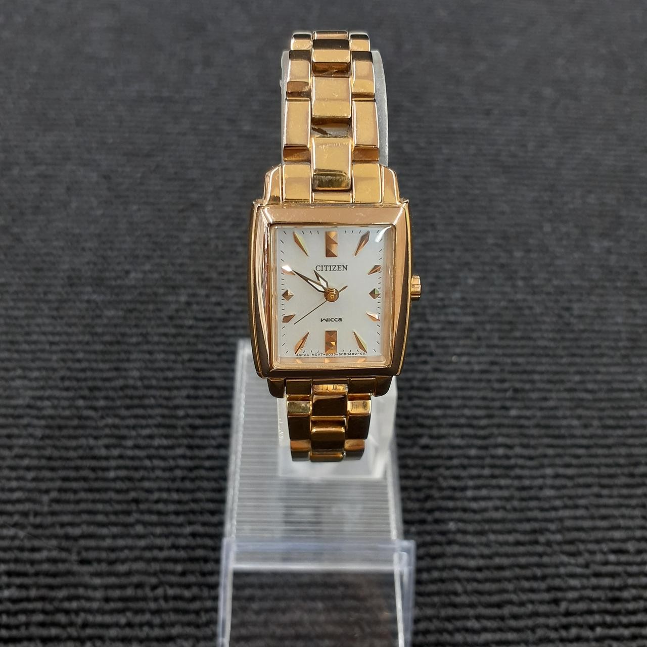 Citizen Quartz Wristwatch Model B035 S051827 Stainless Steel