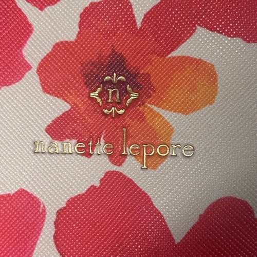 NANETTE LEPORE Floral Crossbody Bag with Chain Detail - Picture 3 of 8