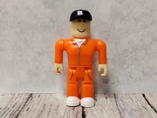 2FRD  Roblox 3" Action Figure, Jailbreak Museum Heist: Sneaky Criminal (NO CODE)