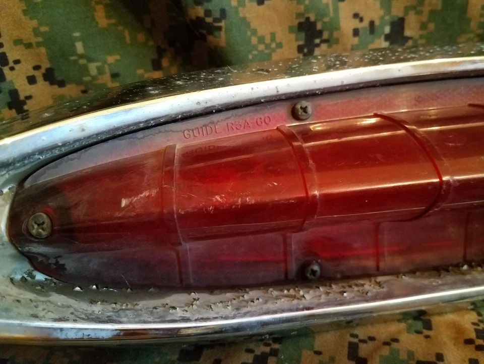 Oldsmobile Fiesta 88 1960 camioneta lado conductor luz trasera GM OEM Foto 4 de 4