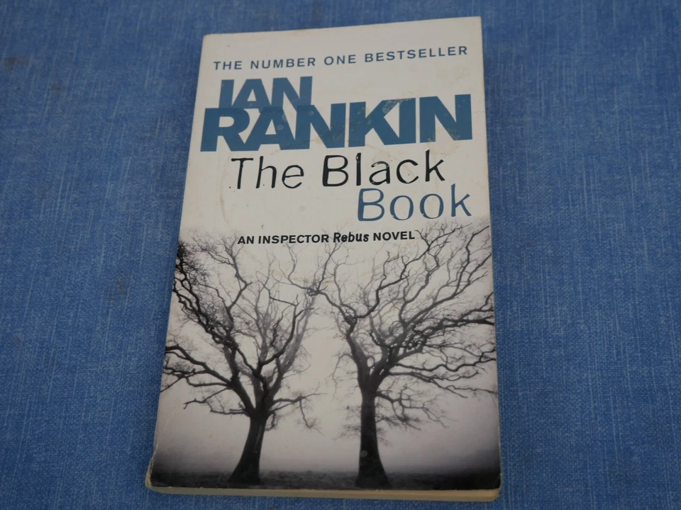 IAN RANKIN - INSPECTOR REBUS X 2 - LET IT BLEED & THE BLACK BOOK - PAPERBACK - Image 3 of 4