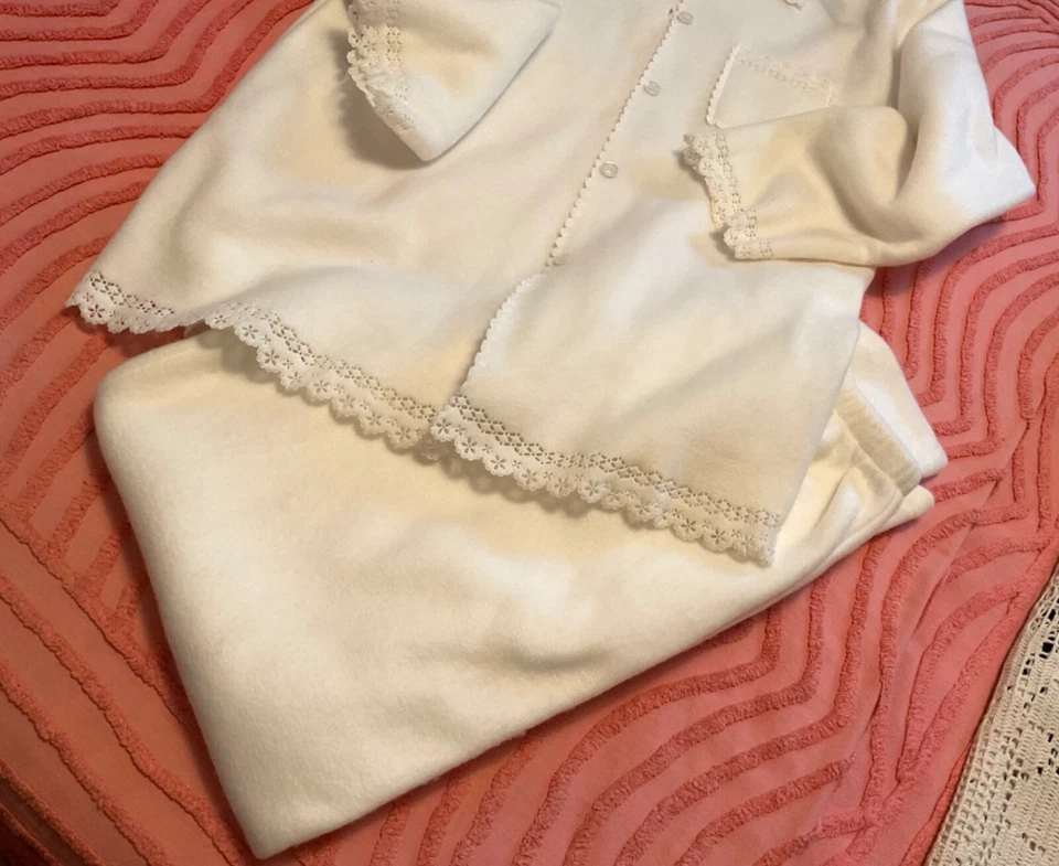 SIGNATURE II BY STAN HERMAN 2 PEÇAS TAMANHO MÉDIO PJ CONJUNTO BRANCO COM ACABAMENTO RECORTADO POLI. - Imagem 3 de 4