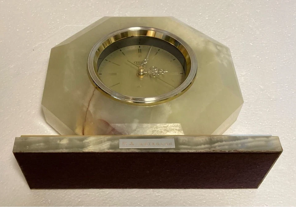 CITIZEN Quartz Table Clock Gold Tone Rhythm Japan 15cm Dial Mitsubishi Gift - Image 4 of 4