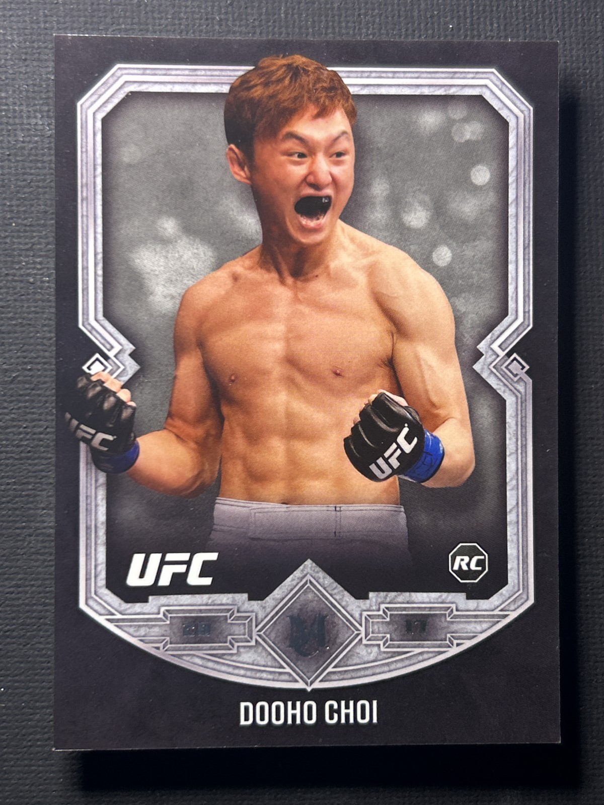 2017 Topps UFC Museum Dooho Choi RC #28