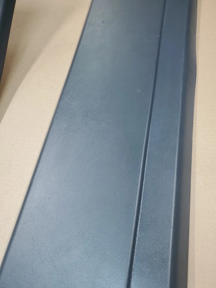 Juego de panel de anclaje trasero grafito con moldura de pilar B cabina regular Chevy Silverado 99-02 Foto 3 de 4