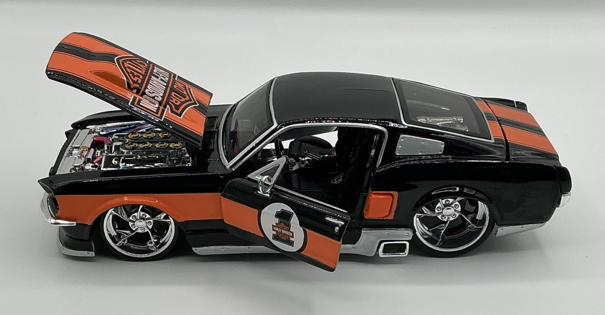 1967 Ford Mustang Gt Harley-Davidson Custom ORANGE/BlACK 1:24