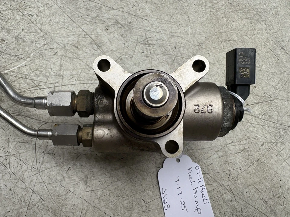 Bomba de combustível de alta pressão 7-11 Audi A6 A8 RS4 S5 4.2L V8 B7 C6 D3 B8 4L OEM J123 - Imagem 2 de 4