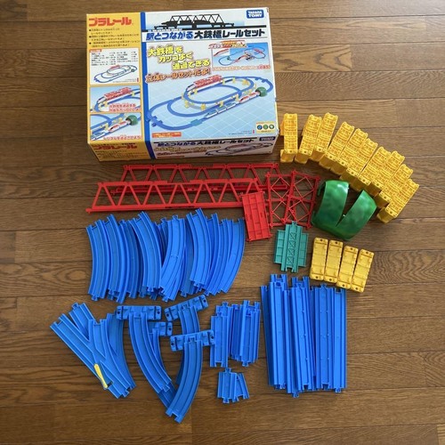 Plarail Station Bridge Set Talking Thomas Cars 6 Vehicles Track Toys - Picture 2 of 12