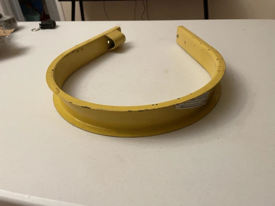 New Holland NOS 850 Empacadora de heno Pickup Protector Stripper Band 268419 Hecho en EE. UU. Foto 2 de 3