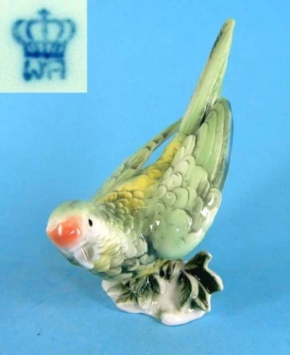 9942138-dds Porzellan-Figur Wagner&Apel Vogel Papagei grün H20cm - Bild 1 von 1