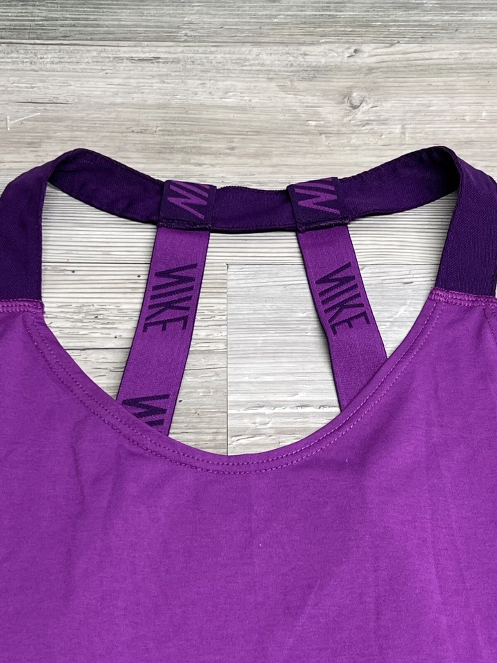 Camiseta sin mangas deportiva Nike cuello halter entrenamiento gimnasio entrenamiento talla M Foto 4 de 4