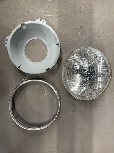 1958-1967 Impala Chevelle GTO Cutlass 442 F85 T3 Headlight Bucket Trim Ring Nova - 第 1/9 張圖片