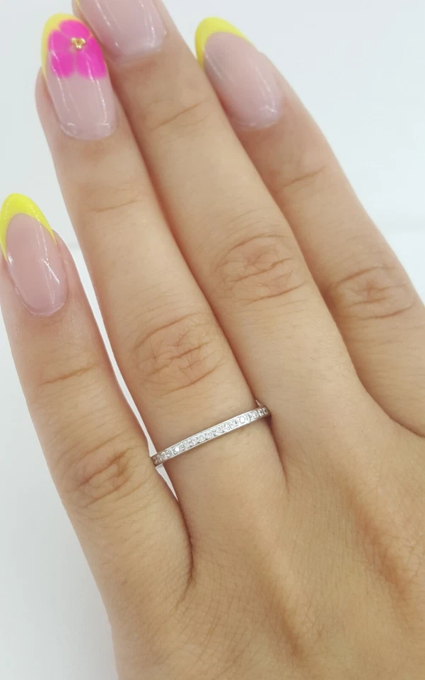 Anillo de boda de eternidad de diamantes Ritani 0,25 quilates de paladio Foto 4 de 4