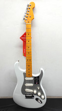 Fender American Ultra II Stratocaster Electric Guitar Maple Fingerbord Avalanche