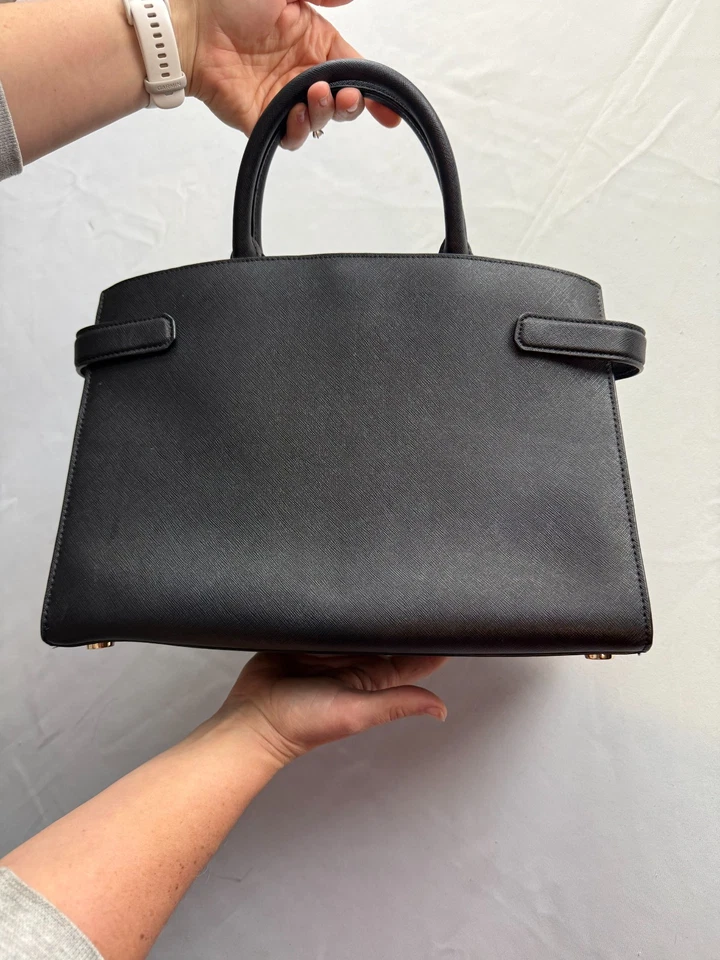 BOLSO MICHAEL KORS KARLA TOP CREMALLERA MEDIANO CUERO SAFFIANO NEGRO  Foto 2 de 4