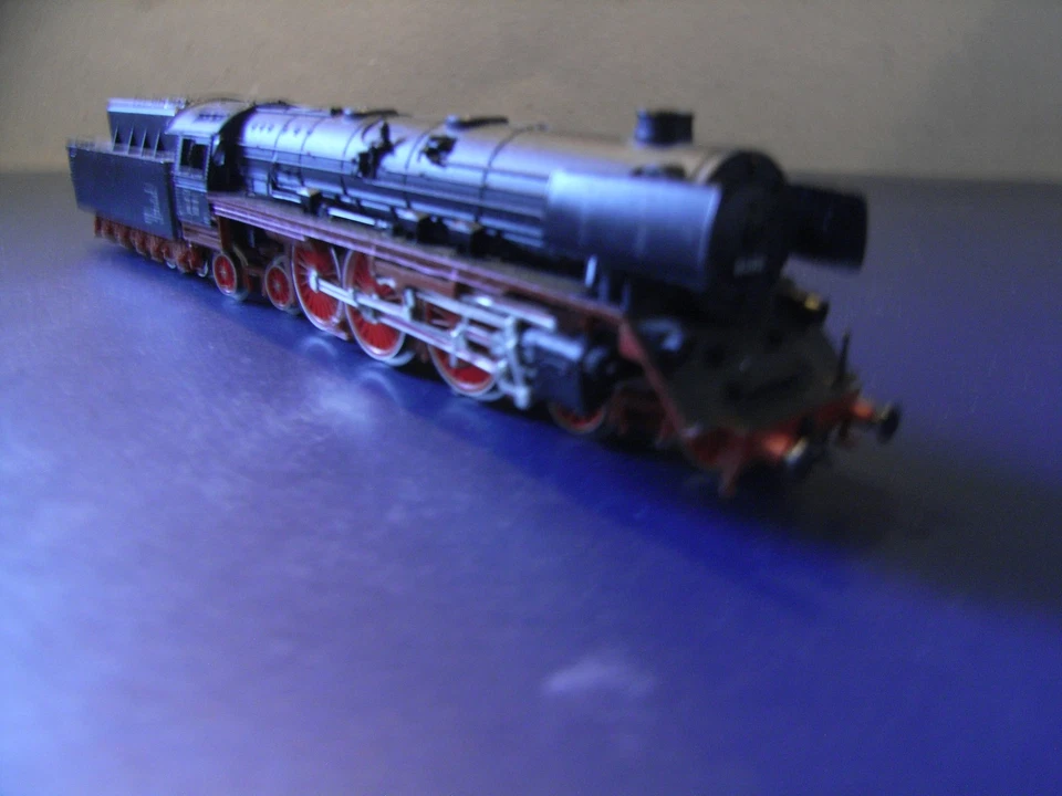 spur n Minitrix 12411 - BR 01, Digital