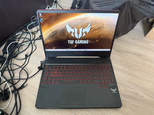 ASUS TUF Gaming 15.6 AMD Ryzen 5 3550H 16GB RAM 256GB SSD 1TB HDD Radeon RX 560X