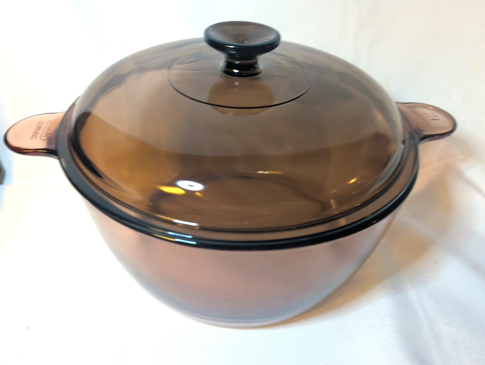 Vintage Vision Corning Amber Glass 4.5L Dutch Oven Stockpot w/ PYREX Lid V-4.5-L
Opens in a new wind