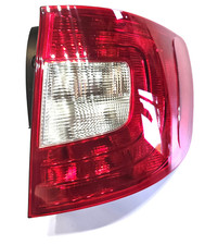 Rücklicht Heckleuchte Rückleuchte Rechts für SKODA SUPERB 2008- KOMBI