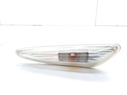 BMW 3 E46 320 d Kotflügelblinker vorne links 69113715  1999 11327171