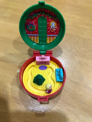 Vintage 1993 Polly Pocket Bluebird Christmas Wreath McDonald’s Happy Meal Toy