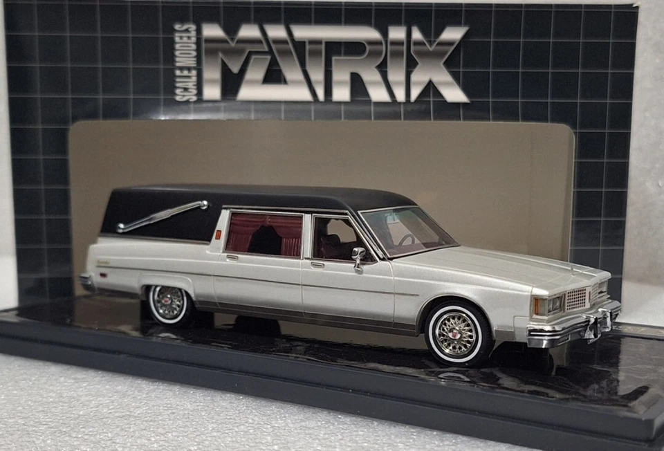 Oldsmobile Ninety Eight 98 Eureka Regent Landaulette 1983 Silver 1:43 Matrix - Image 3 of 4