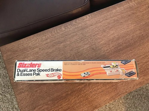 Raro freno de velocidad Mattel Sizzlers de doble carril y paquete Eseses en caja 1969 - Imagen 6 de 6