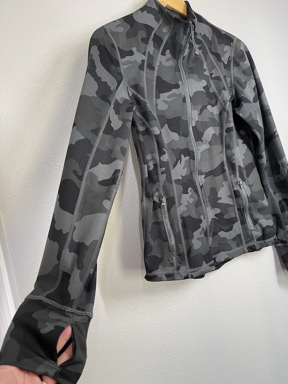 yogalicious lux camo active full zip thumbholes jacket