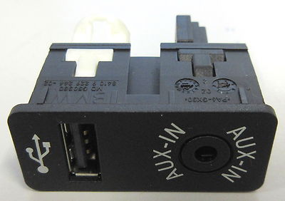 Genuine Used MINI - USB & AUX-IN Socket for R56 R55 R57 R58
