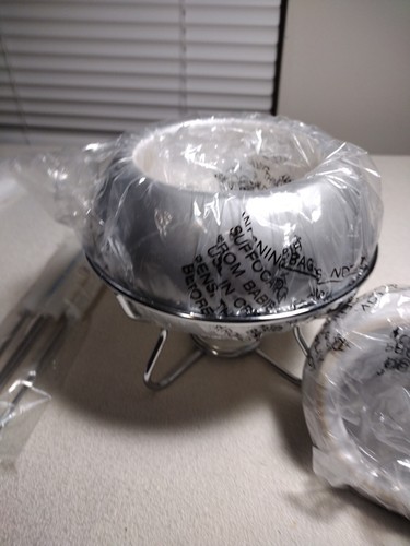 Hershey Kisses Dessert Fondue Set Silver 100 Anniversary, A10 - Picture 7 of 9