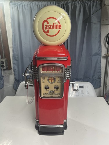 NICE 24" NONSTOP GAS PUMP w RADIO AM/FM And Cassette Player In Excellent Cond.