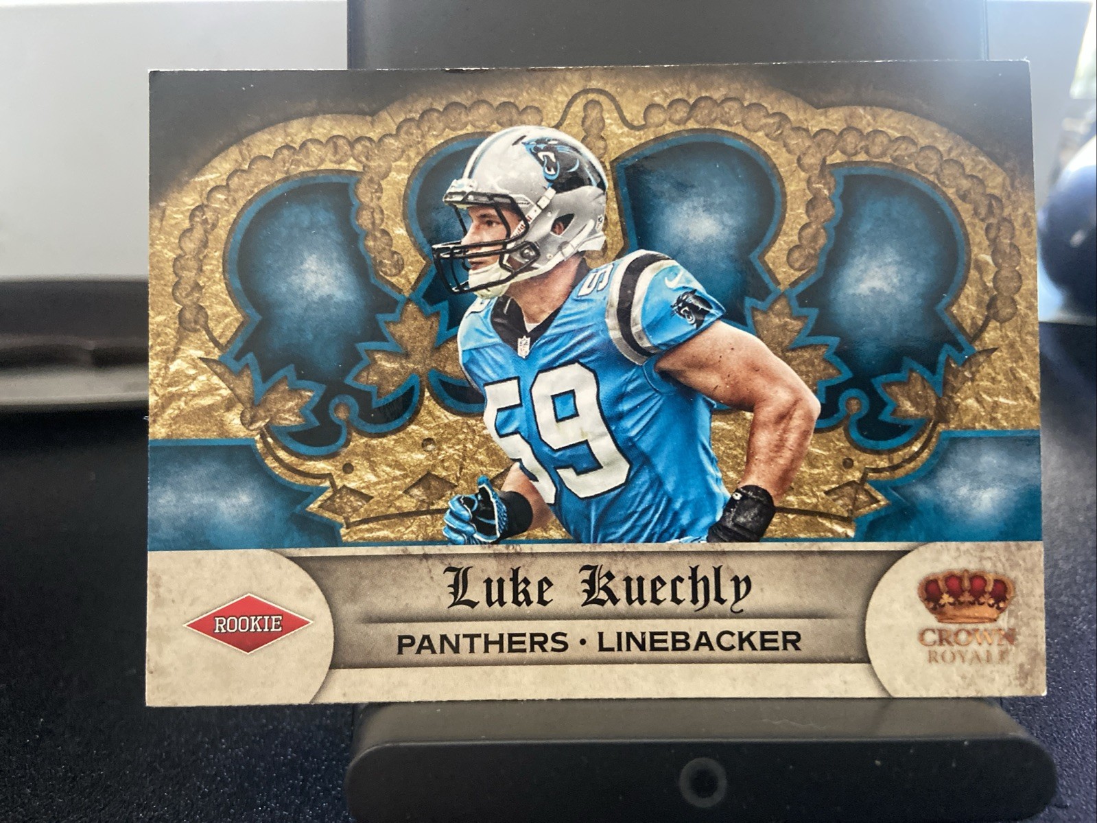 Luke Kuechly Panini Crown Royale #209 Base