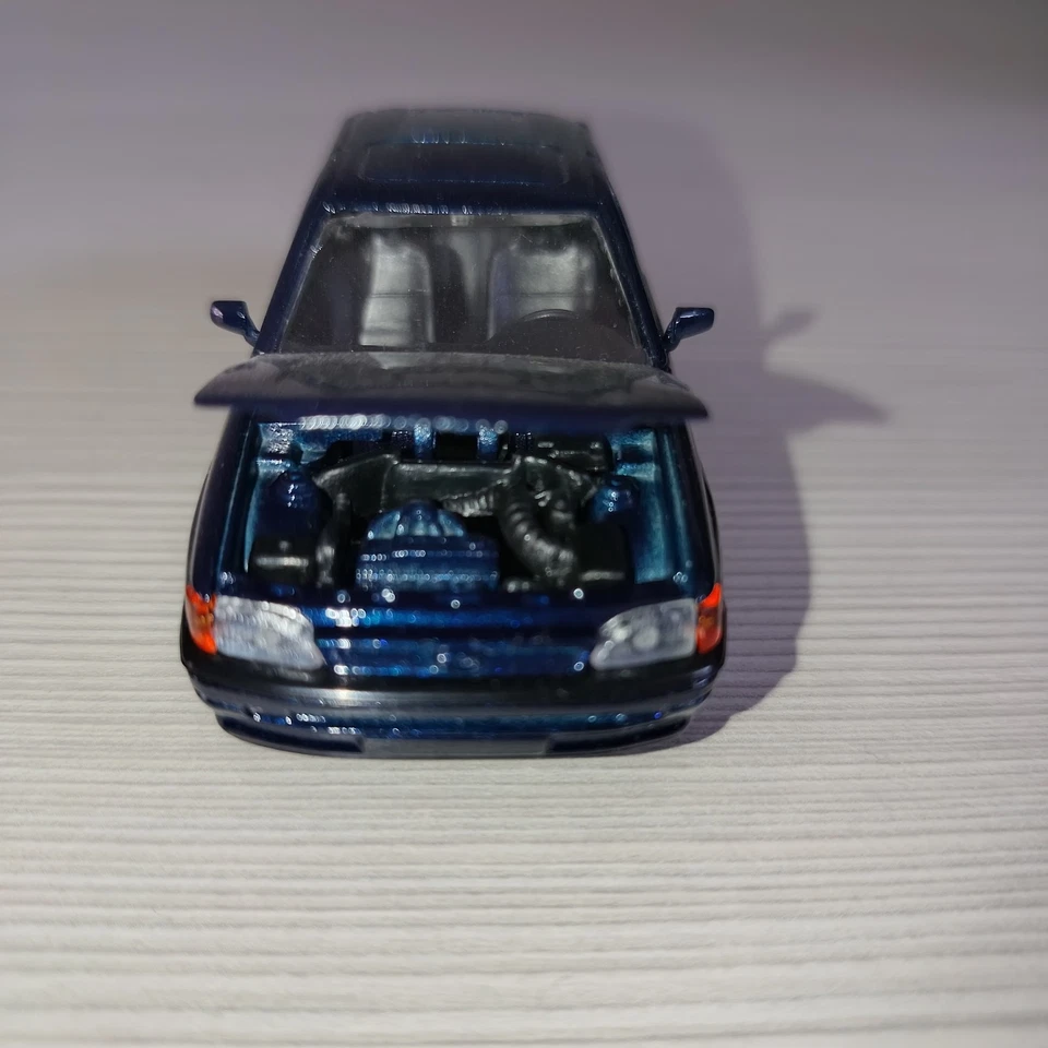SHABAK 1/43 Ford Escort berlina Vintage Perfect condition Die Cast 4 Aperture - Immagine 3 di 4