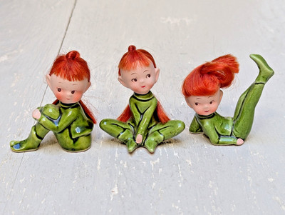 3 x Vintage 50er 60er Napco grüne Pixie Elfe Figuren orange rot Nylon Haare Kitsch