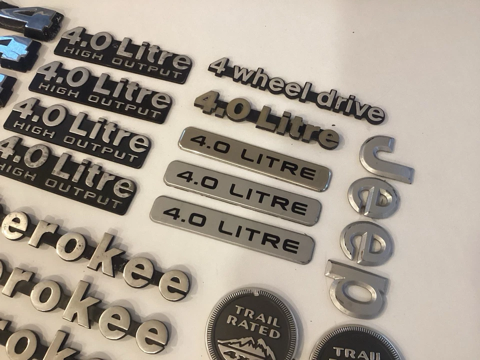 LOTE de emblemas de pionero limitado Jeep Cherokee Wagoneer XJ 4.0 4x4 Foto 3 de 4